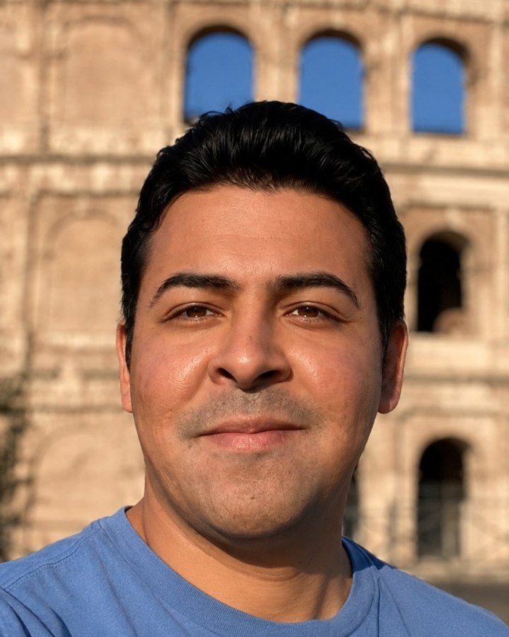 Portrait of Pedro Almache, founder of Rough Diamond Studio